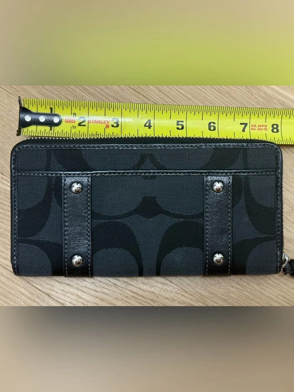 Coach Vintage Zoe Signature Zip Around Wallet Jacquard w/Buckles